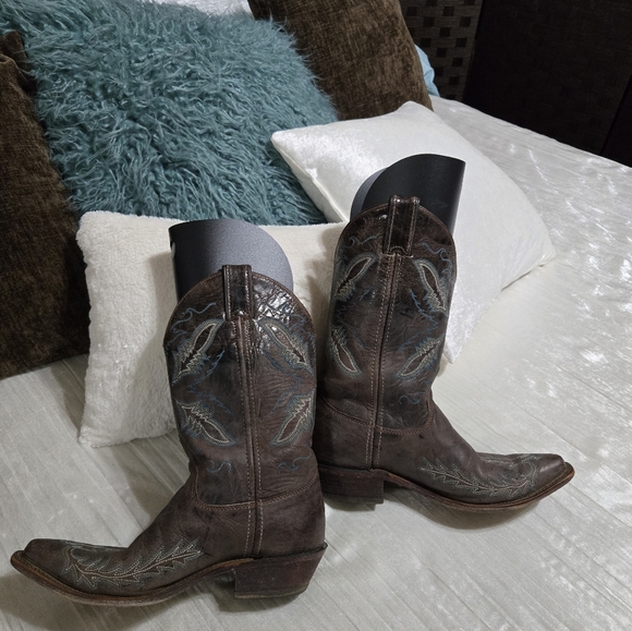 Brown Cowboy Boots with Blue Embroidery By Justin Size 8 - Picture 2 of 11